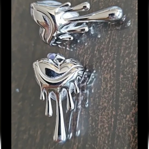 Waterproof Heart Balloons Earrings - Picture 4 of 8